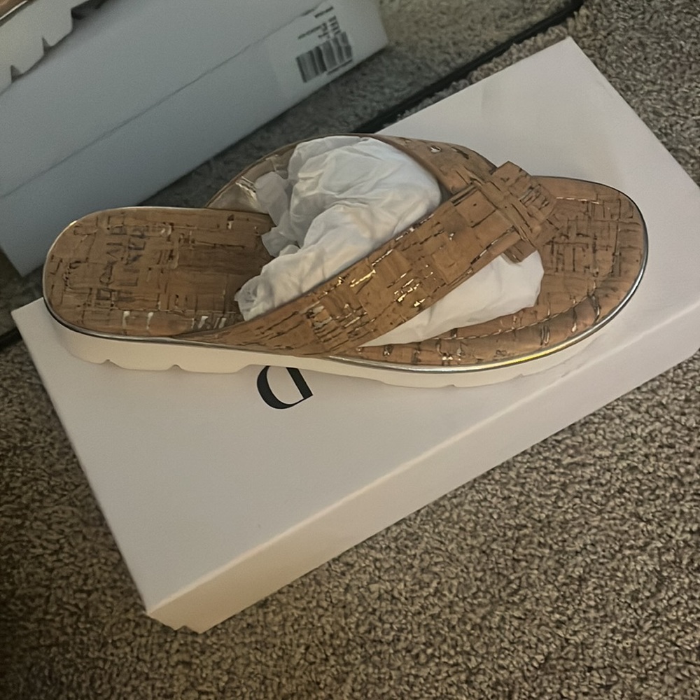 Brand new in box. Donald plumber cork flip flop